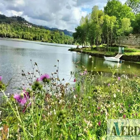 Forest Hideaway Near Douro Valley *